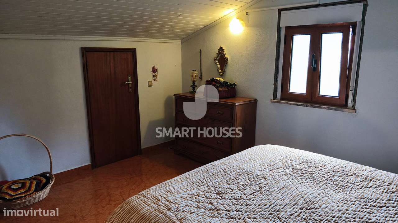 Moradia T3+1 em Avô c/ terreno-25