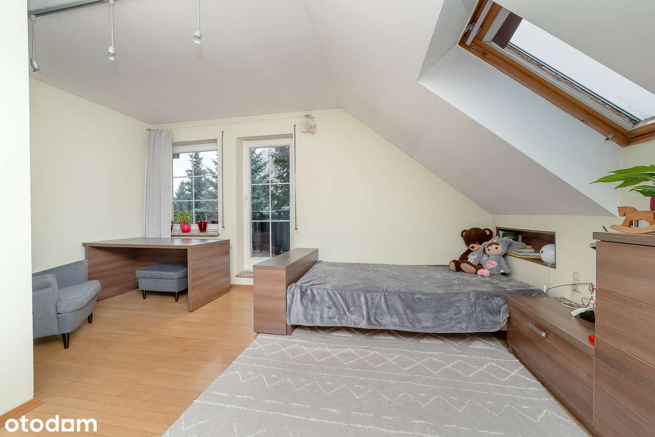 Katowice Podlesie. Reprezentacyjny dom w spokojnym miejscu-5