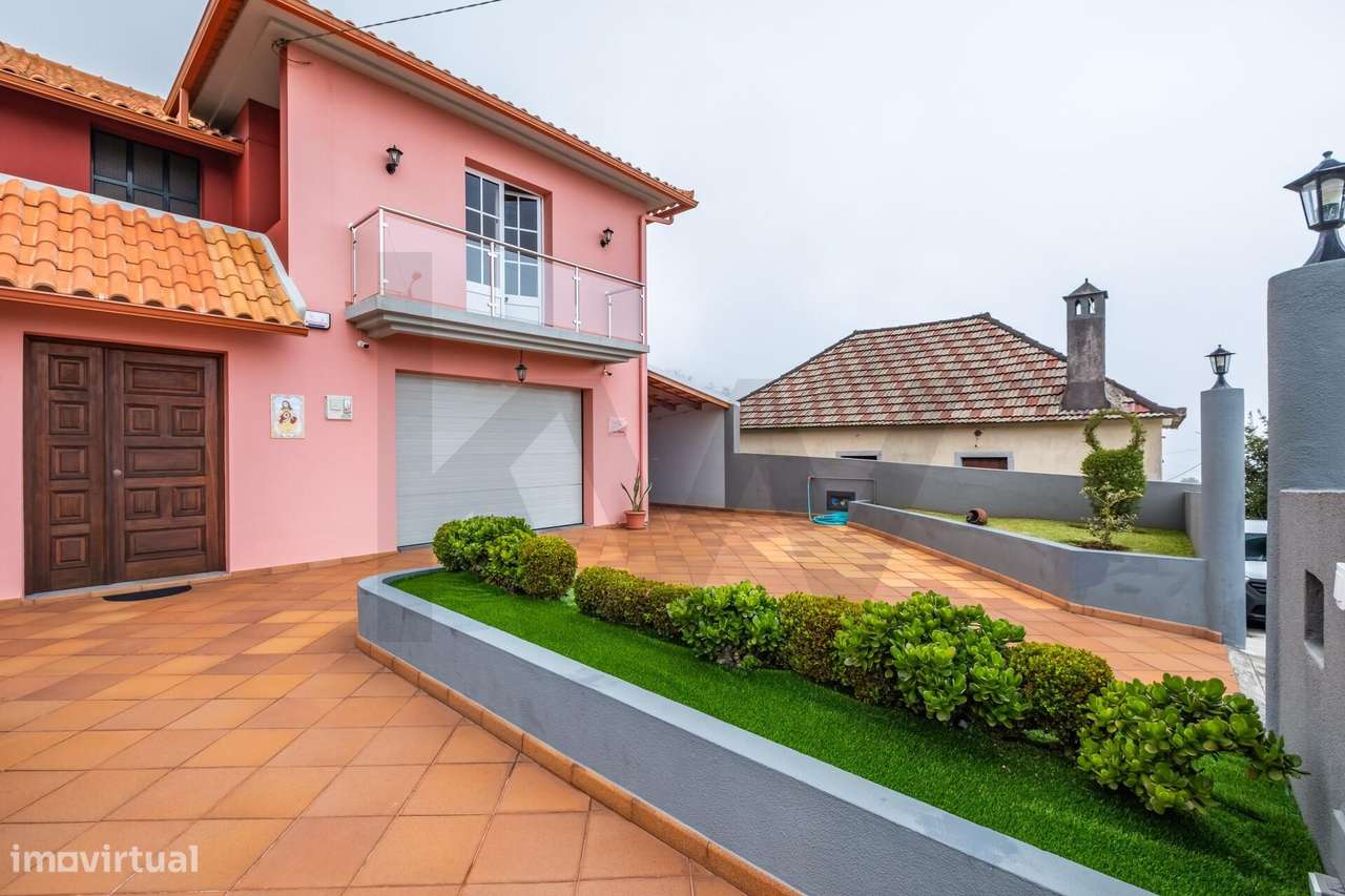 Moradia espaçosa e luminosa com excelente exposição solar - Grande imagem: 4/60