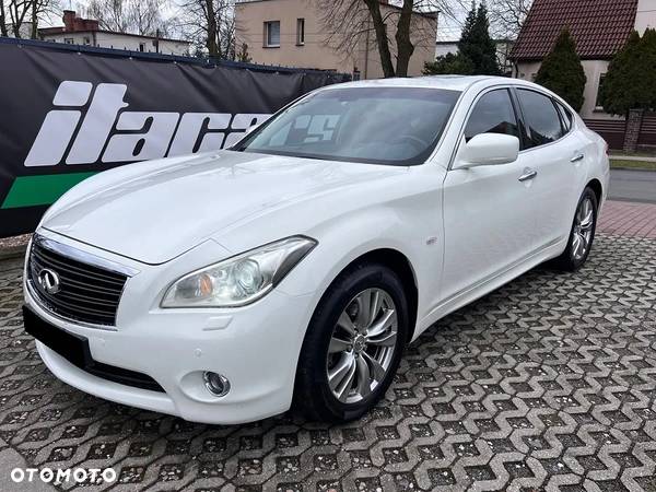 Infiniti M M30d - 1