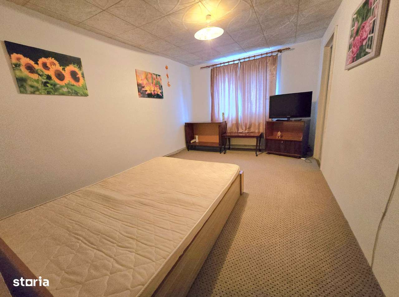 Apartament 3 camere, etaj 1, micro 9 , str. Avram Iancu Targoviste-1