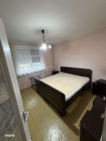Vand apartament 3 camere, zona Rogerius - Imagine principală: 5/8