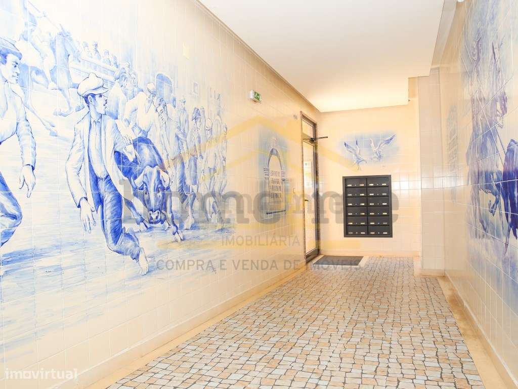 Fantástico Apartamento T3 com box e generosas áreas-31