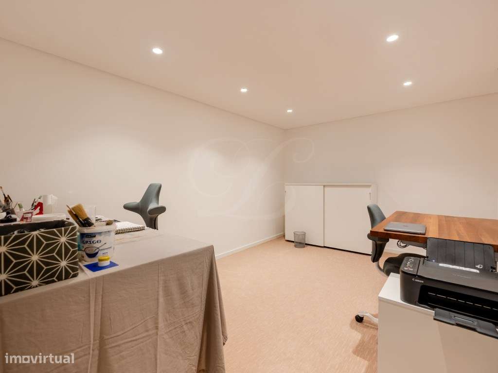 Moradia T8 c/Piscina | Queijas-53