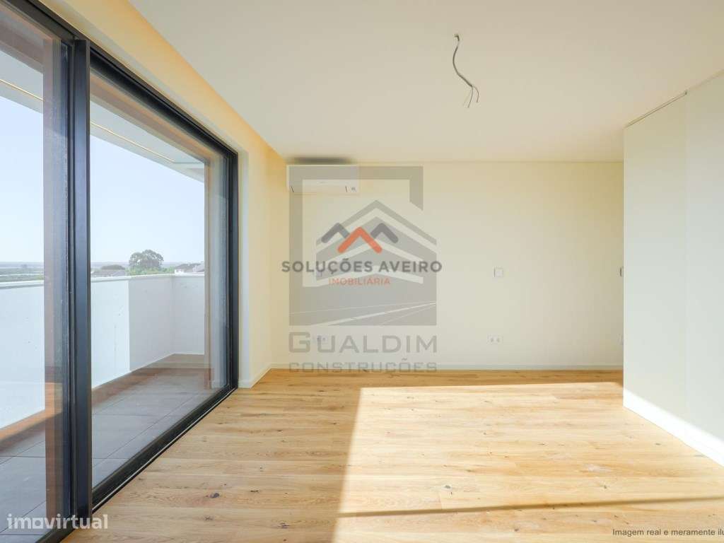 Apartamento T2+ Terraço Implex em Aveiro!-32