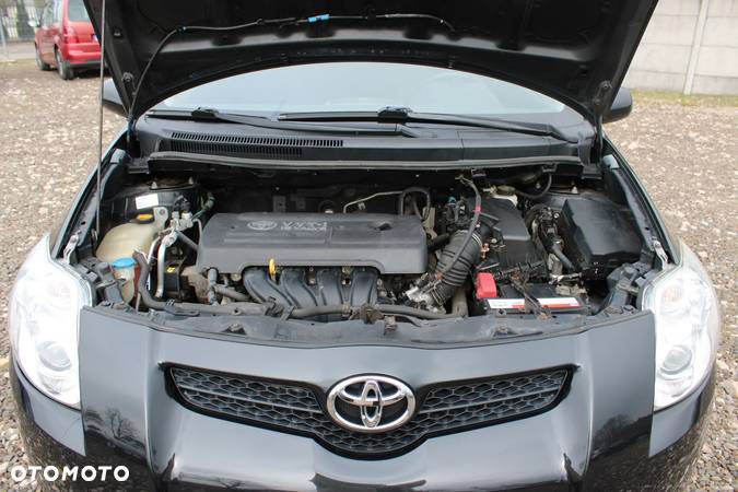 Toyota Auris 1.4 VVT-i Team - 27