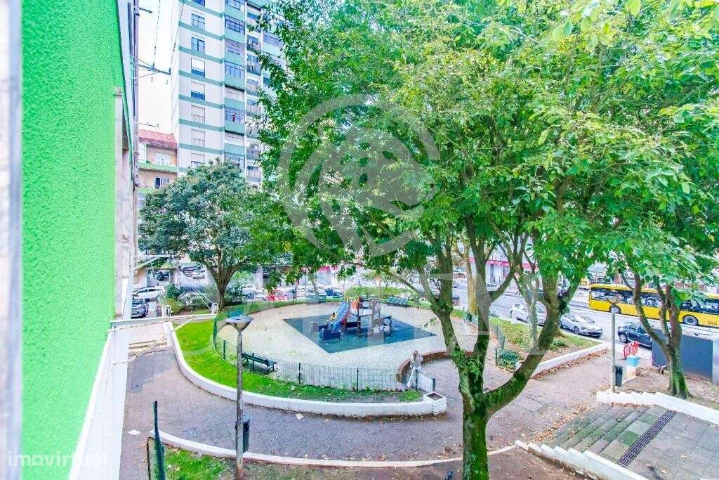 T4 | com Elevador | 124,6 m2 | Próximo da estação da CP - Grande imagem: 3/11