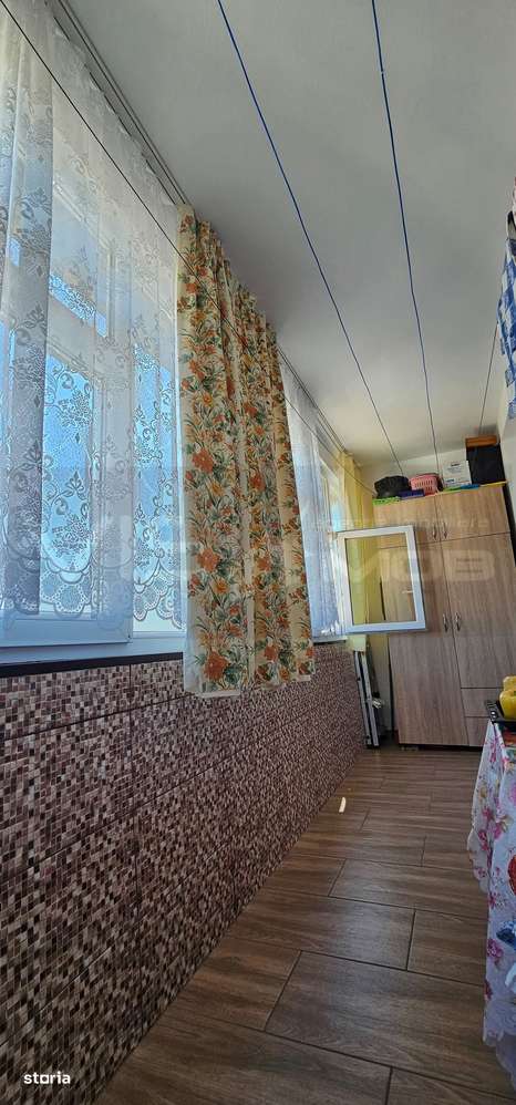 Apartament 2 camere, zona de sus-5