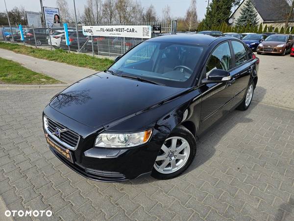 Volvo S40 - 1