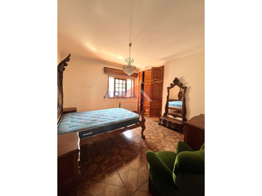 MORADIA BI-FAMILIAR-41