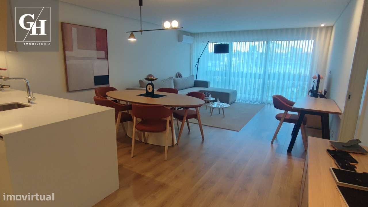 T2 Novo com piscina privada no Centro de Braga-3