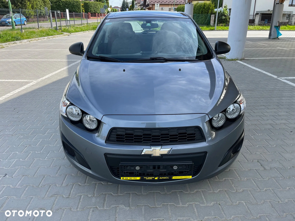 Chevrolet Aveo 1.2 LS - 10