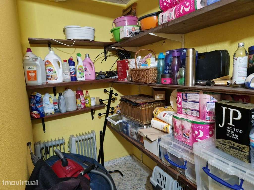 Moradia de 3 Pisos Com Garagem e Aproveitamento de Sótão-20