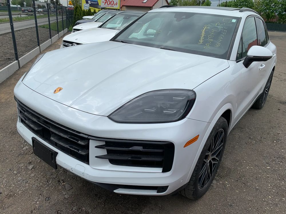 Porsche Cayenne III Tiptronic S 2024