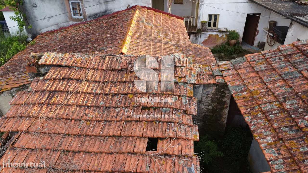 Moradia para Restaurar T2+1 - Grande imagem: 4/27