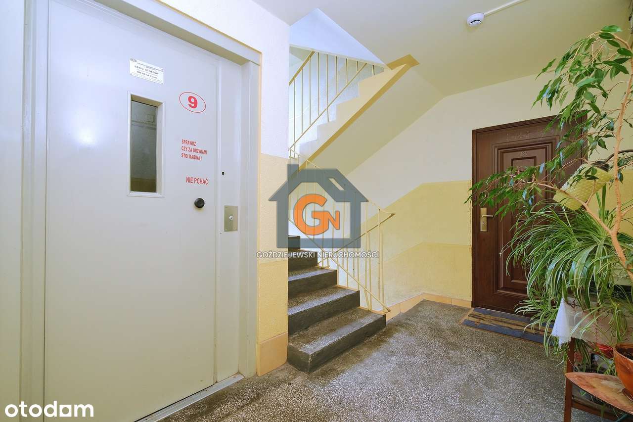 Sprzedam 3 pok. mieszkanie o pow.  57,60m2 ul. Galaktyczna-12