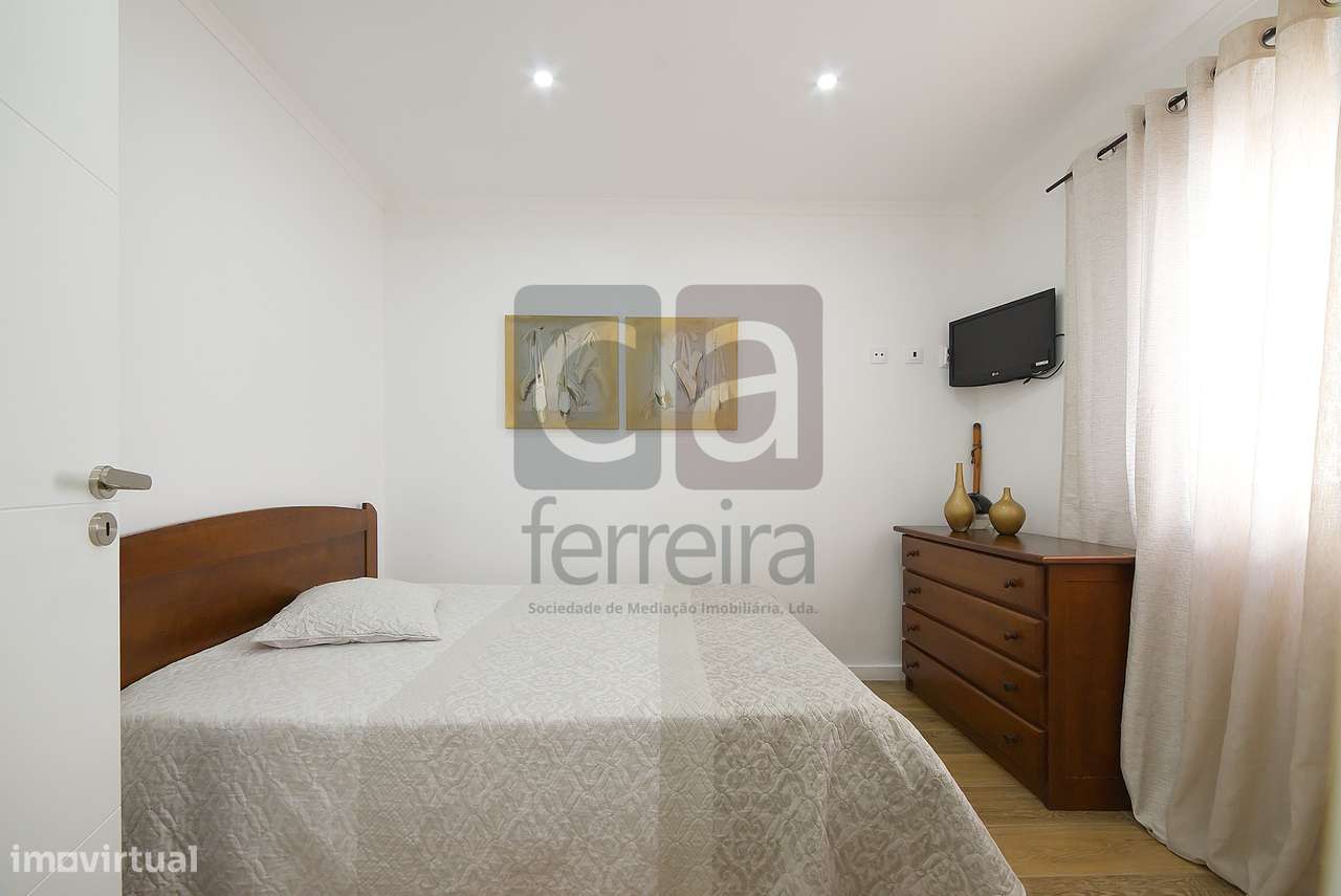 Moradia T3 Totalmente Remodelada em Almeirim-23
