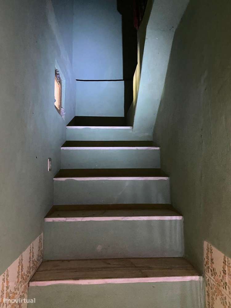 Casa em Touça , concelho de Vila Nova de Foz Côa.-5