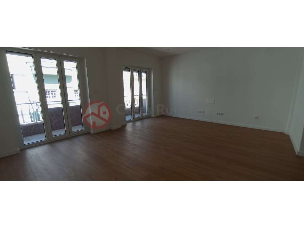 Apartamento T3 remodelado em Arroios, Lisboa - Grande imagem: 4/22