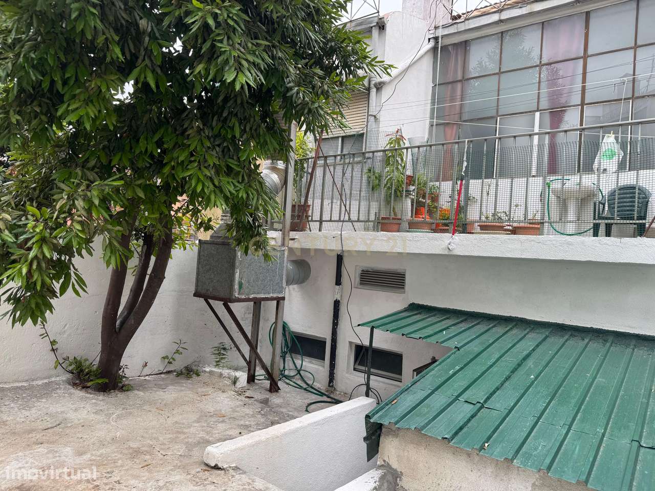 Prédio na Rua da Beneficência – Potencial de Expansão + Logradouro!-11