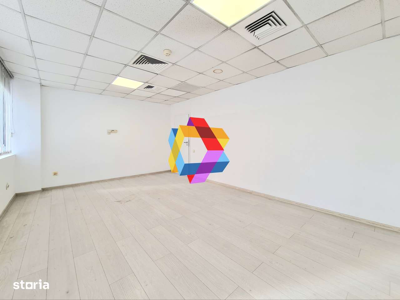 Spatiu birouri de închiriat Brasov - 28 mp # spatii-comerciale-brasov. - Imagine principală: 3/6