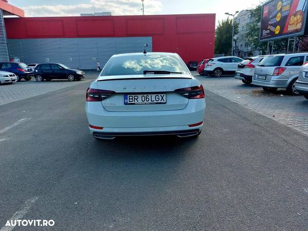 Skoda Superb 2.0 TSI DSG Sportline - 4