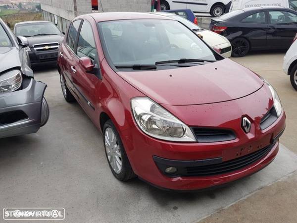 Renault Clio 2009 para peças - 1