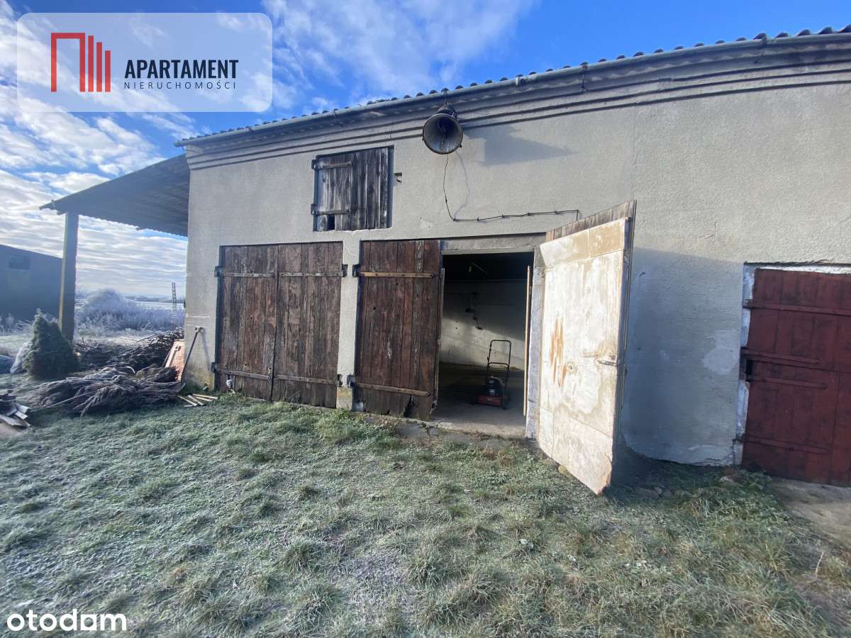 Dom Siedlisko z budynkami gospodarczymi-4
