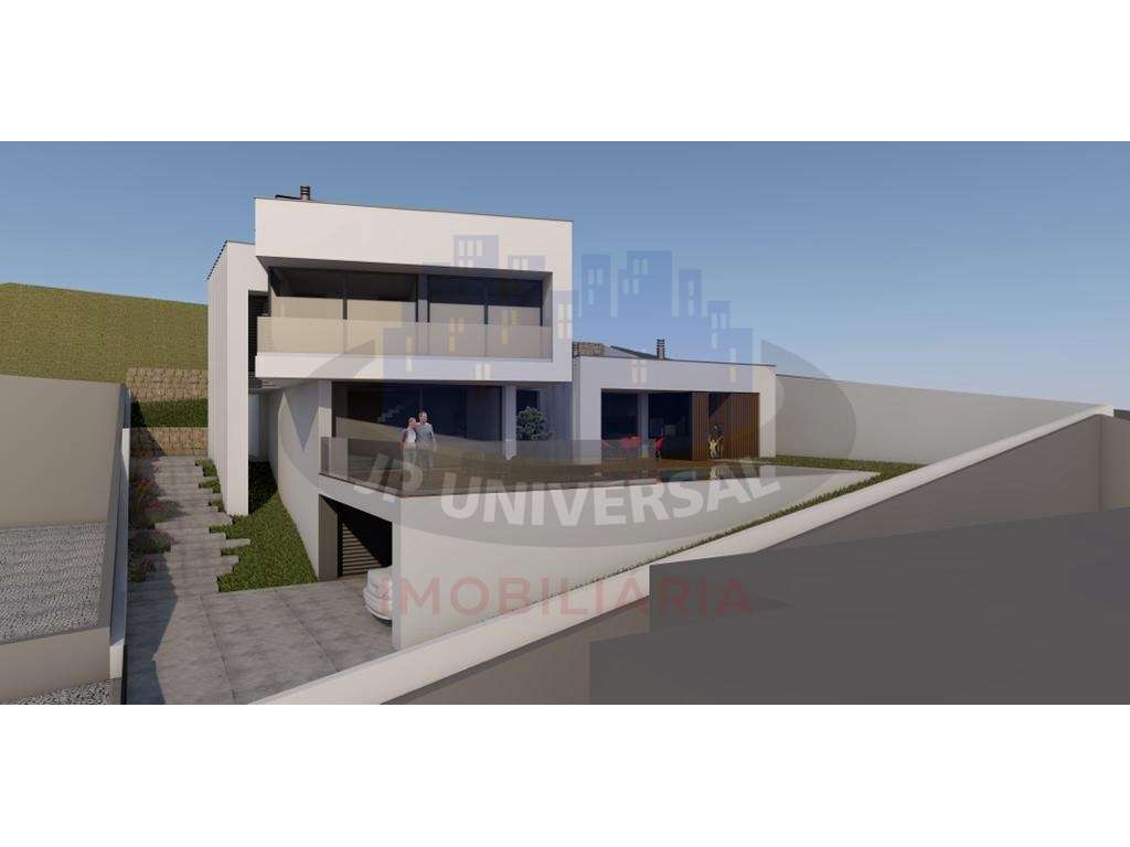 Vende-se Terreno com Projeto com Vista Castelo-1