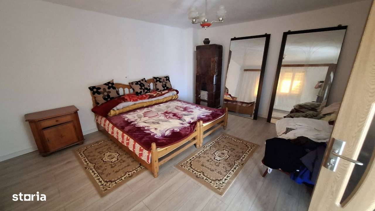 Casa cu 300 mp teren, singur in curte, spre vanzare, cart. Unirii-1