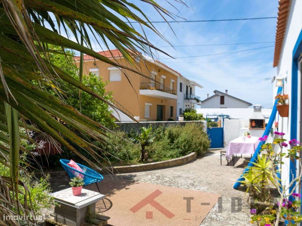 Moradia Renovada Perto Praias-13