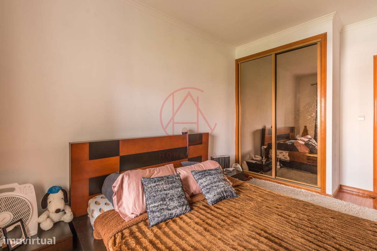 T2 Povoa de Santa Iria com varanda-24