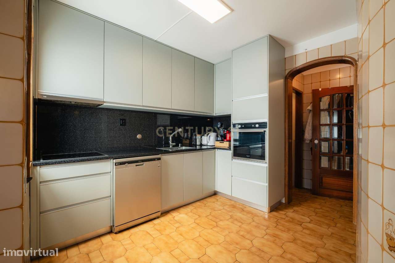 Excelente moradia T3 situada em São Pedro da Cova, Gondomar-49