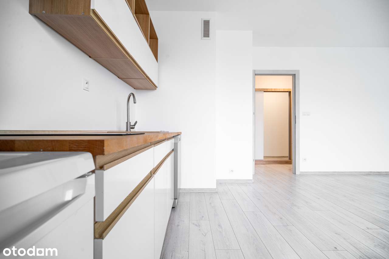 Przytulna kawalerka w nowym apartamentowcu w centrum Jeleniej Góry - Pełny obrazek: 4/17