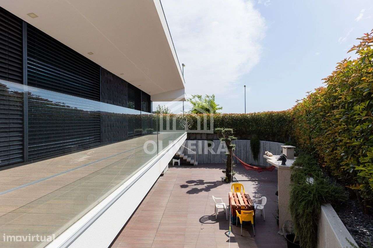 Moradia Térrea de Luxo em Barcelos-46
