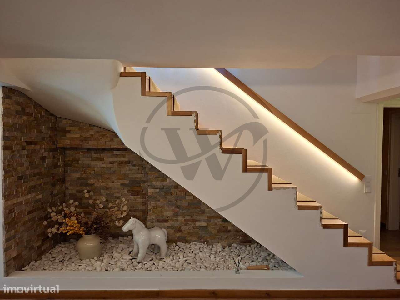 Moradia T5 Remodelada – Luxo no Resort Quinta da Penha Longa-23