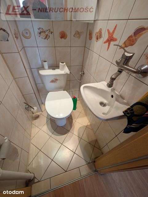 Dom w Zawierciu z oddzielną klatką schodową-13