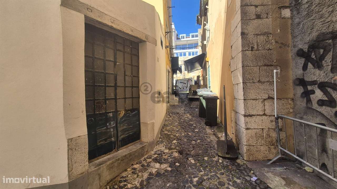 Armazém/comércio com 60m2 em Arroios com hipótese de transformação - Grande imagem: 5/18