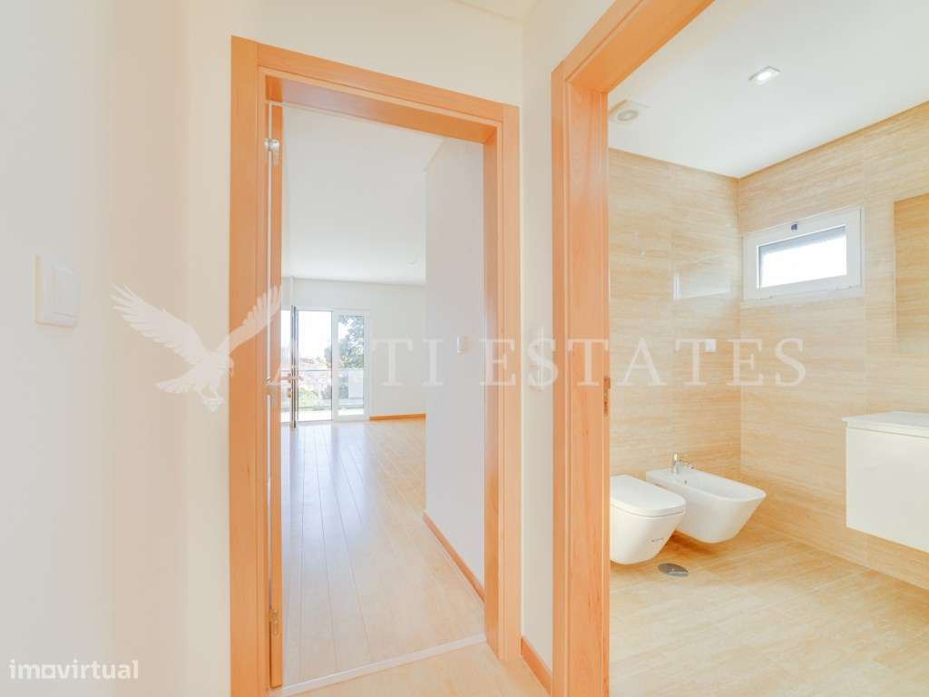 Apartamento Duplex T3 Virado a Sul com Vista Mar, Pronto a Estrear-21