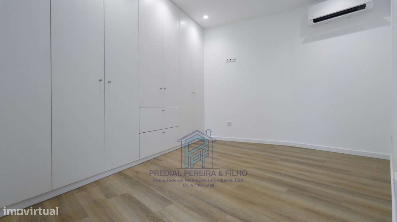 Andar-Moradia T1  Remodelado - Rio Tinto / Venda Nova/ Junto às Fin...-16