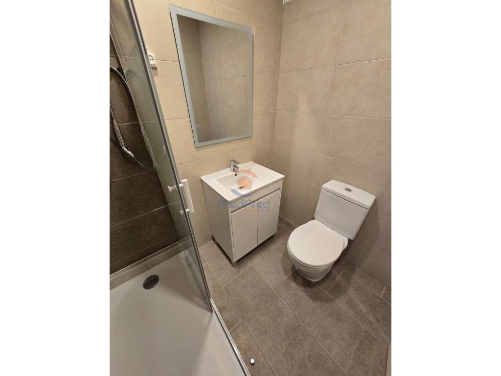 Apartamento T3 Totalmente Remodelado | Camarate, Loures-23