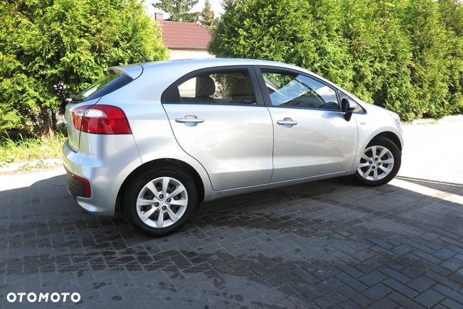 Kia Rio 1.2 Dream Team Edition - 13