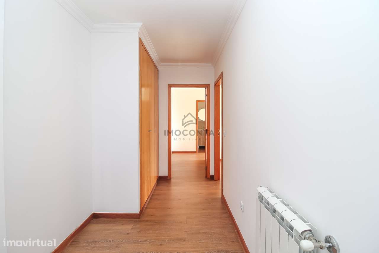 T2+1 Como Novo no Centro de Valongo-17