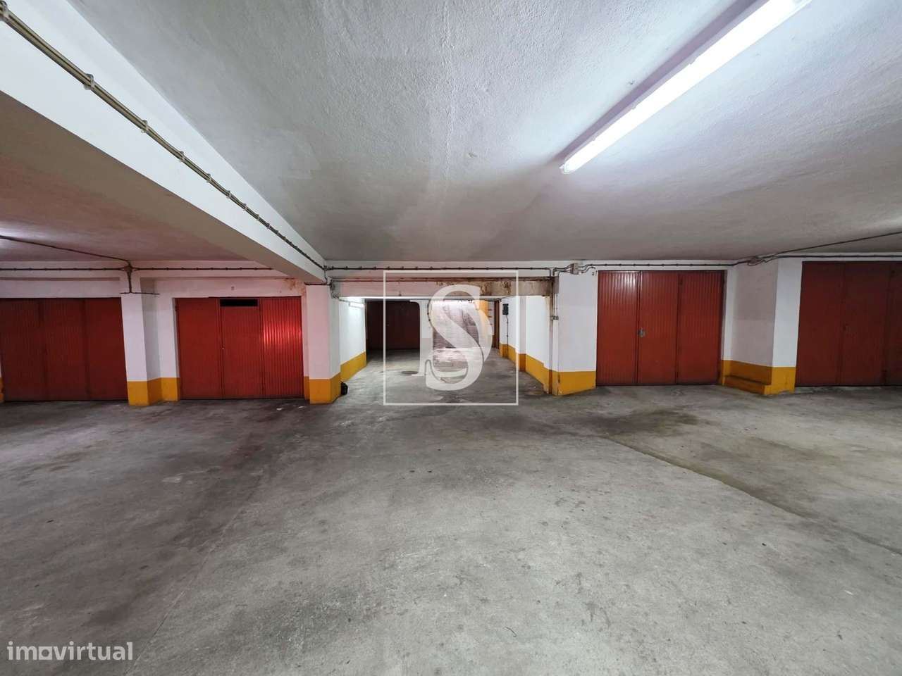 Garagem Fechada para Arrendar - Póvoa de Varzim, centro - Grande imagem: 3/5