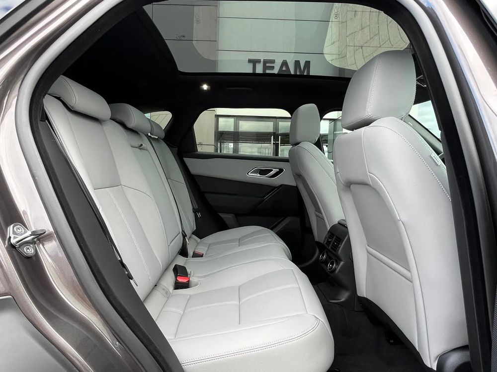 Land-Rover Range-Rover-Velar 2.0 Diesel 204 KM — zdjęcie 6