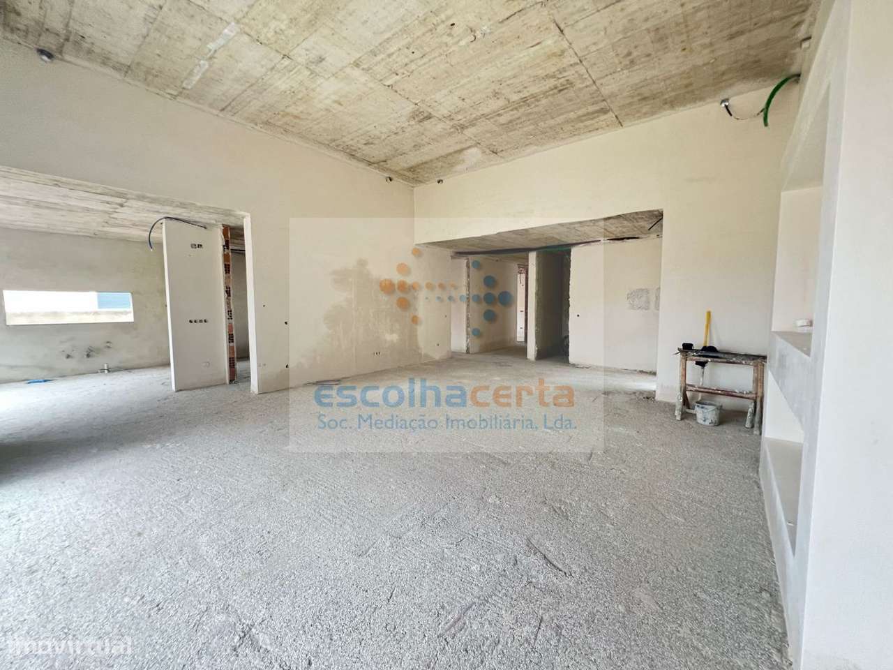 Moradia T5 C/ Piscina-9