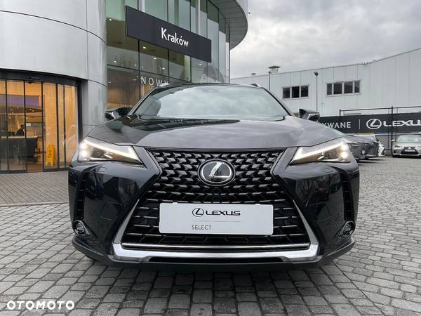 Lexus UX - 3