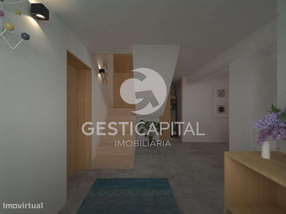 Moradia para recuperar com terreno em Vila Boa do Bispo, Marco de Cana-16