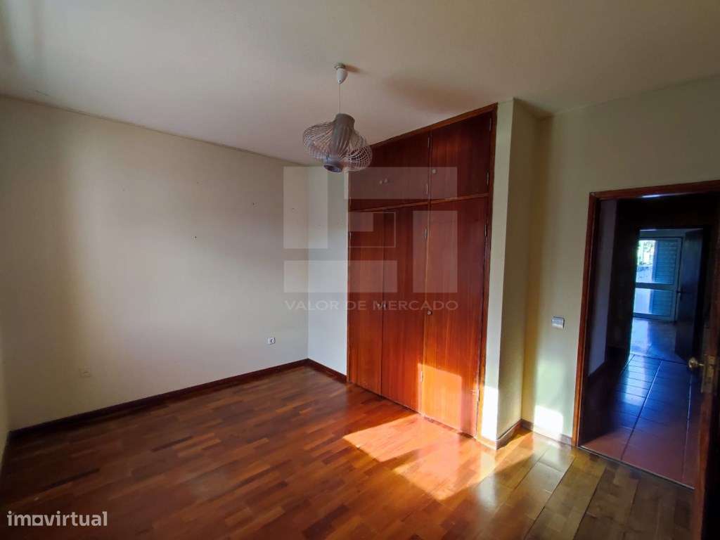 Moradia Isolada T4 - Grande imagem: 4/58