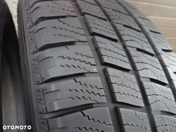 215/60/R17C 109/107T GOODYEAR CARGO VECTOR 2 - 4